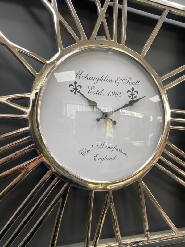 50x50cm METAL KARE PARLAK GÜMÜŞ DEKORATİF DUVAR SAATİ - ART1140